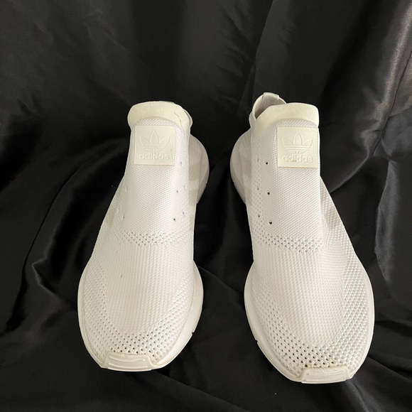 Adidas - Picture 6 of 6